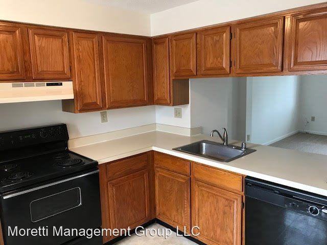 14728 Crosswood Ter - Photo 3 of 11