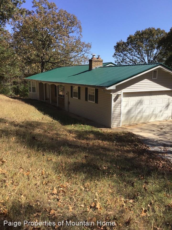 208 Duckworth Dr - Photo 3 of 21