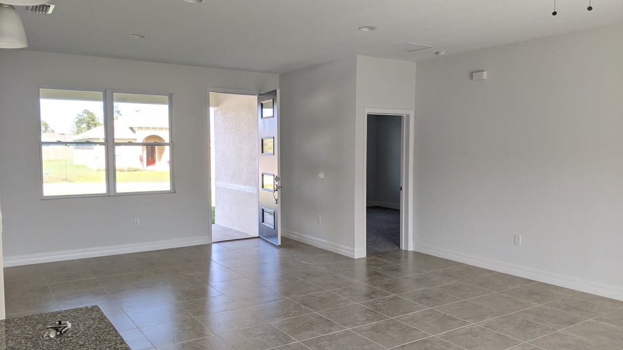 48 Orchid Ln - Photo 3 of 10