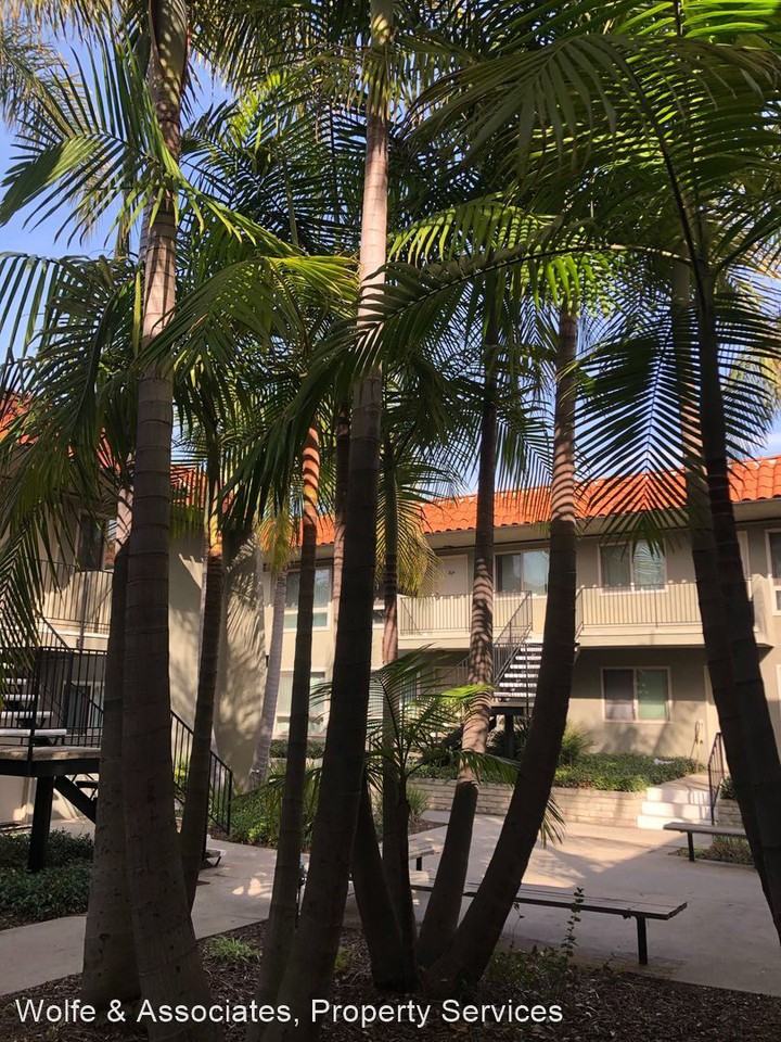 216 West Victoria Street - Photo 3 of 35