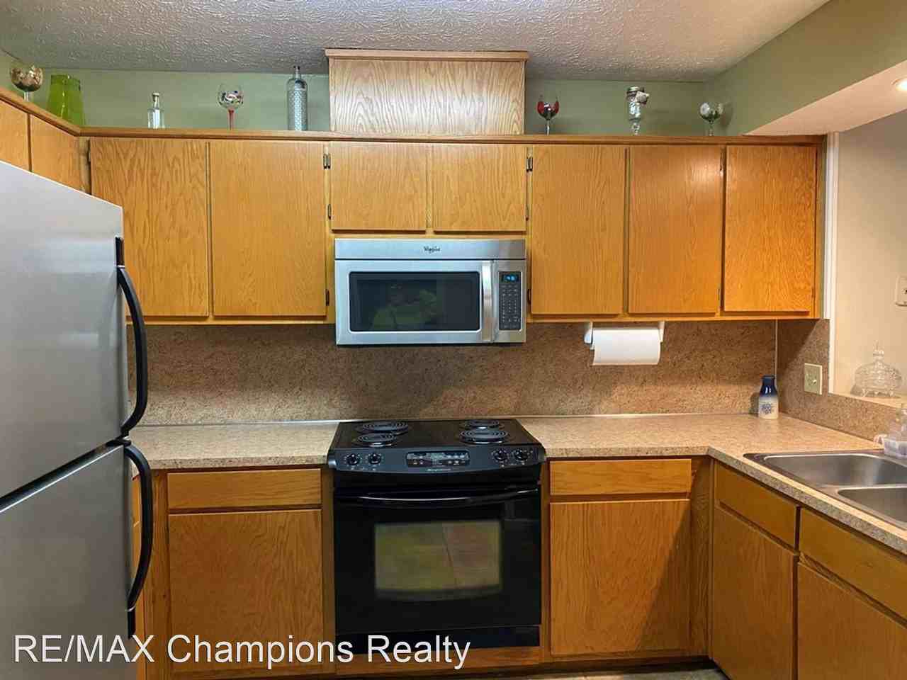 6339 Olde Towne Dr - Photo 2 of 9