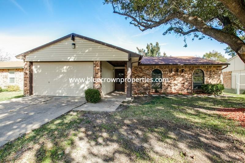 613 Live Oak Dr - Photo 2 of 21