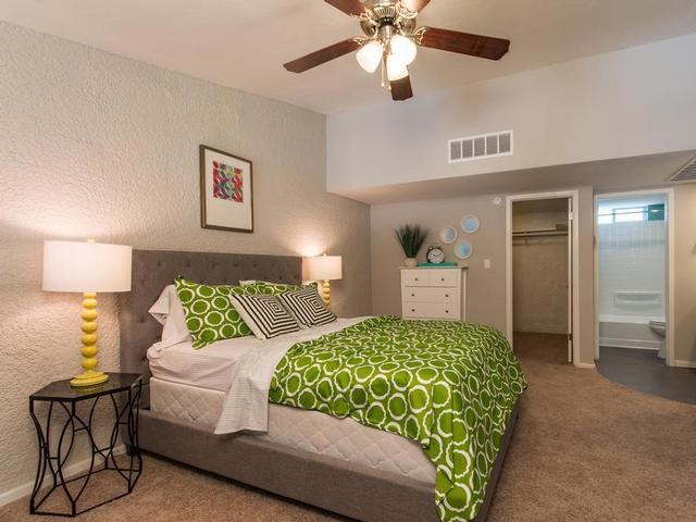 2323 E Flower St - Photo 2 of 25