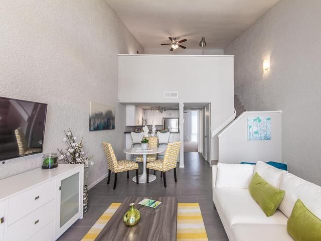 2323 E Flower St - Photo 7 of 25