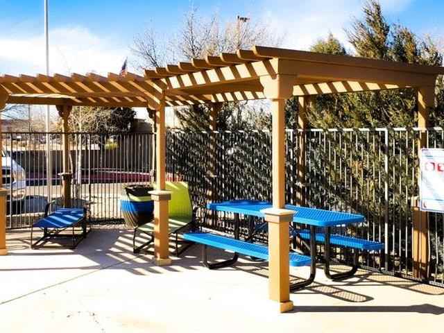 501 W Zia Rd - Photo 5 of 38