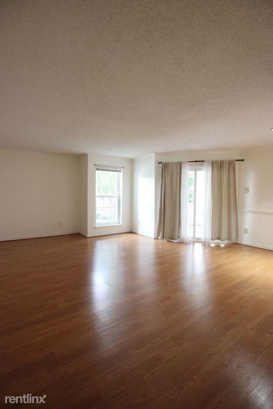 1539 1539 Lincoln Way 101 - Photo 2 of 20