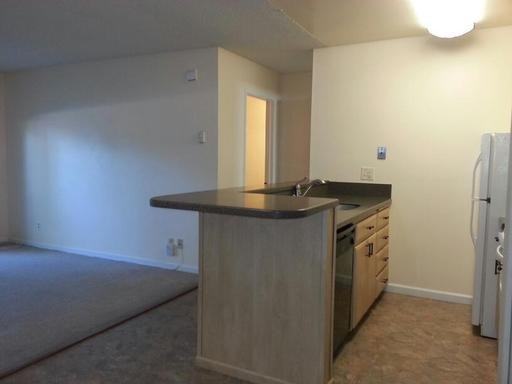 213 Boardwalk Dr #D - Photo 3 of 10