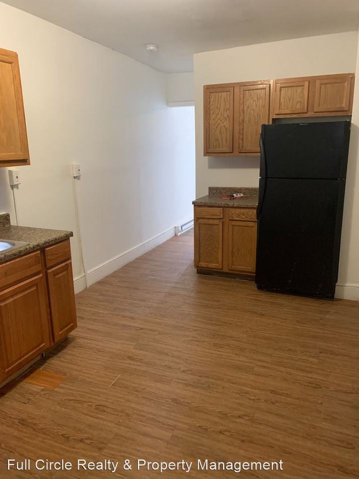 622 N Fair St - Photo 2 of 8