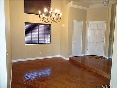 30672 3rd Ave - Photo 3 of 17