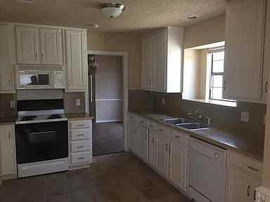 2403 Ridgevalley Dr - Photo 3 of 8