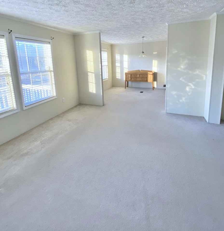 5961 Berkley Ct - Photo 3 of 27