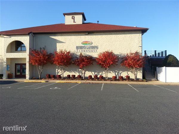 Queens Landing - Photo 3 of 10