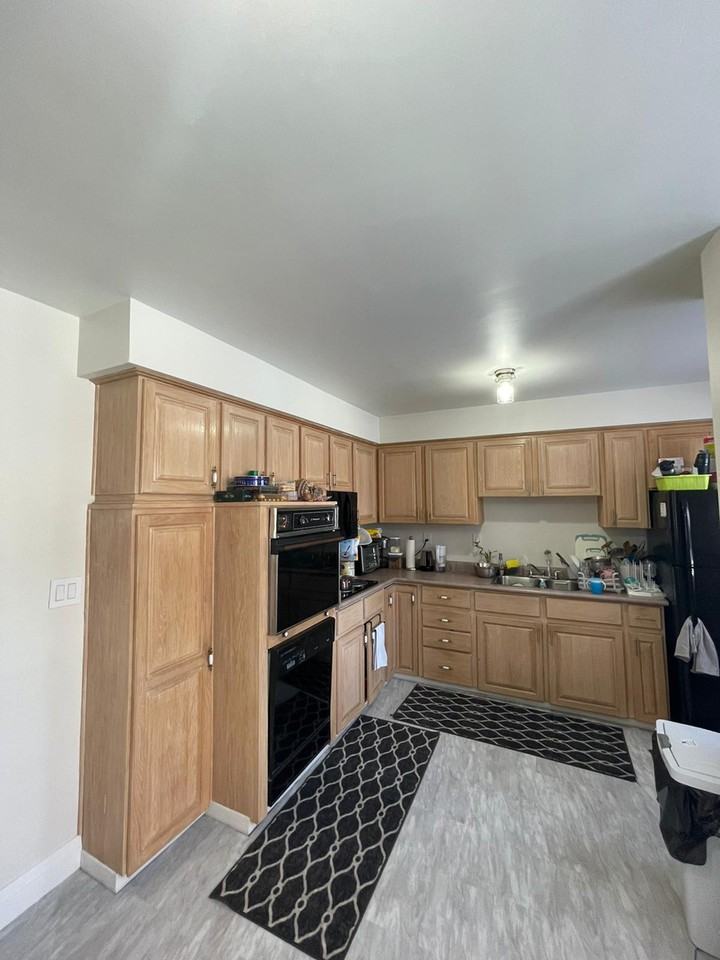 32 Warnsworth St - Photo 3 of 8