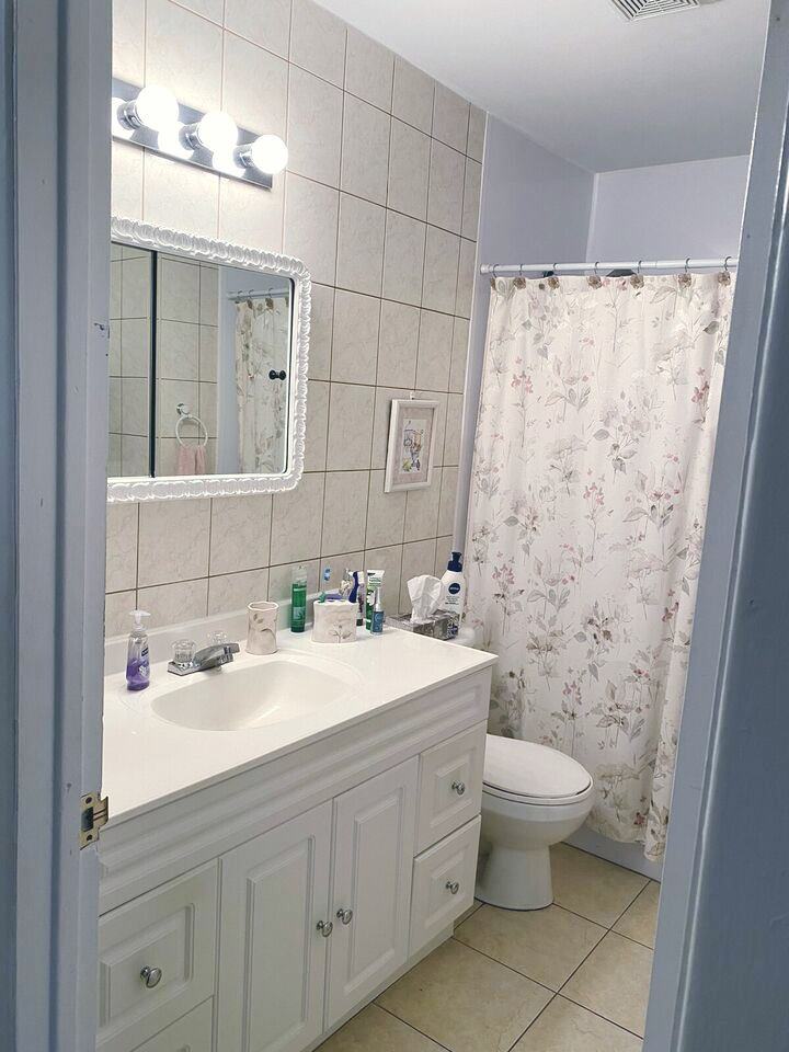 Grand 5 1/2 Duplex a LaSalle 5,1/2 large upper duplex - Photo 3 of 9