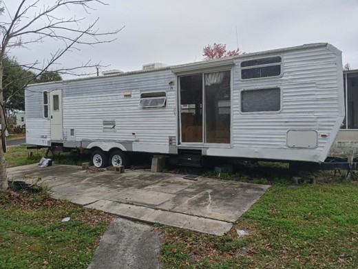 851 Lakeview Drive - Photo 2 of 4