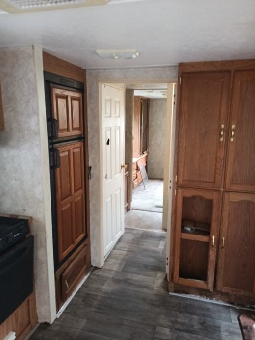 851 Lakeview Drive - Photo 3 of 4