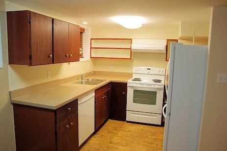 House Basement Apartment - Photo 3 of 11