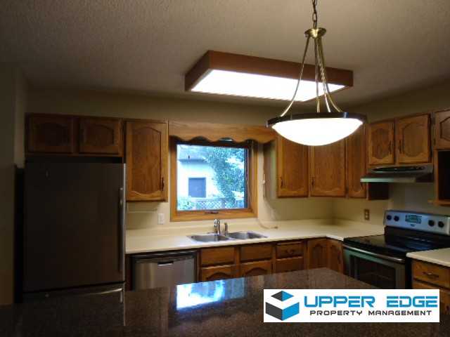 123 Foxmeadow Dr - Photo 3 of 14