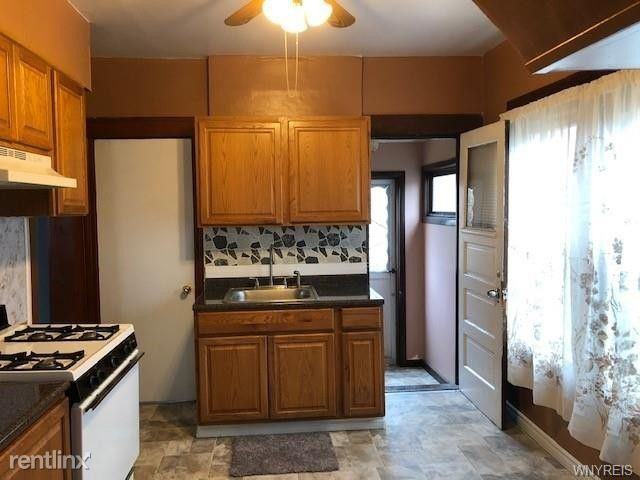 11 Calumet Pl - Photo 3 of 17