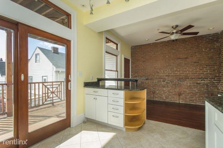 116 Perkins St - Photo 2 of 17