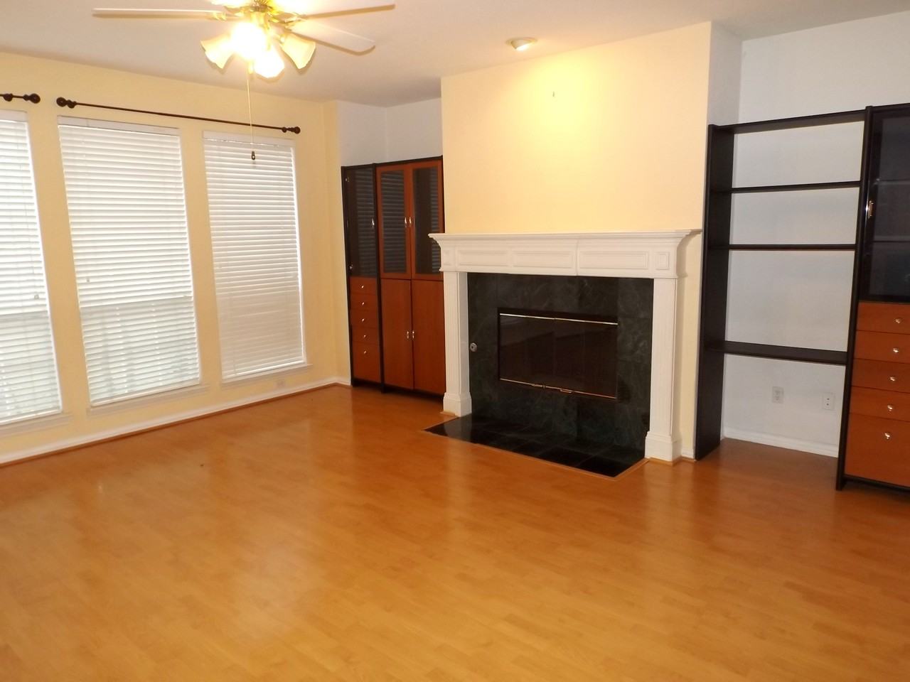 4321 Risinghill Dr - Photo 3 of 16