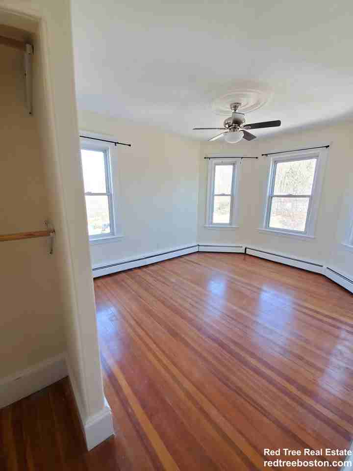 61 Franklin St #3
