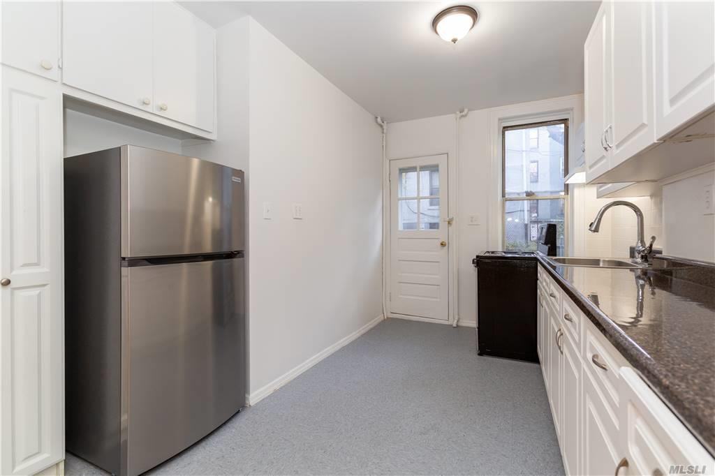 4123 48th St #1r - Photo 2 of 13