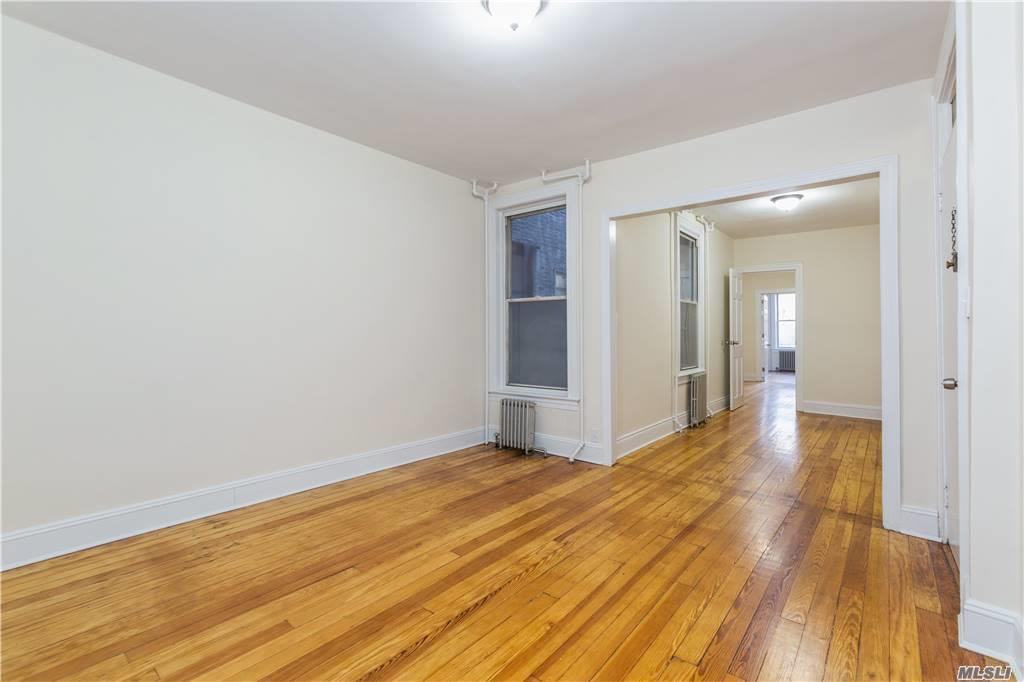 4123 48th St #1r - Photo 3 of 13