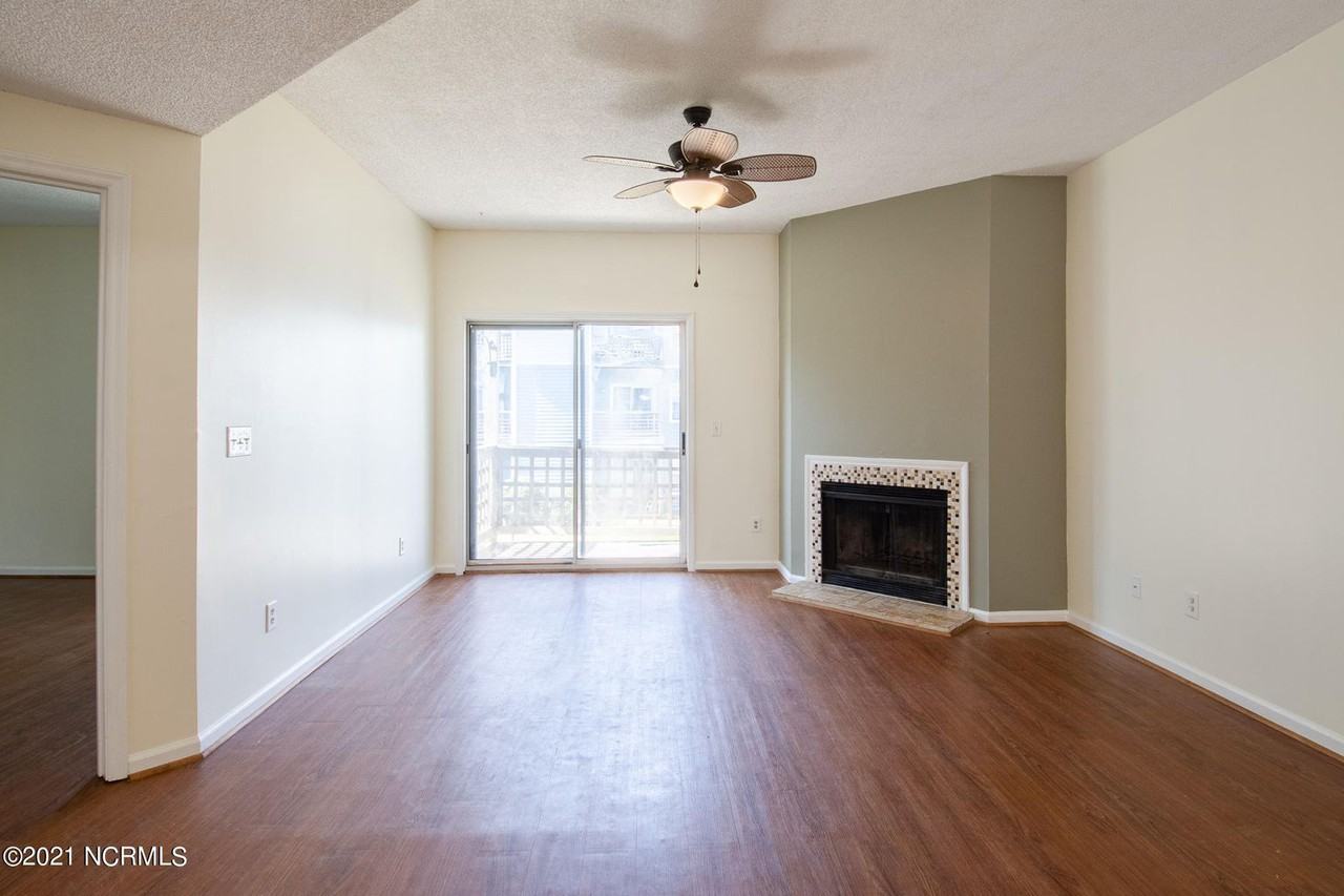 Courtyard - Photo 3 of 16