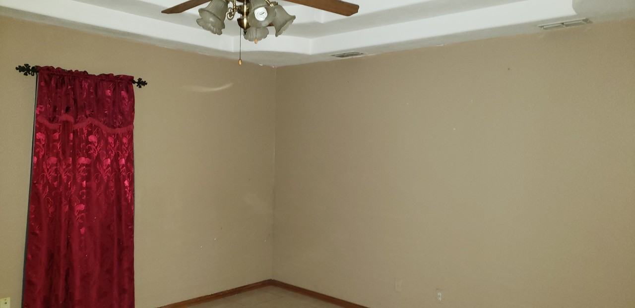 306 306 N Carlos Arispe - Photo 3 of 6