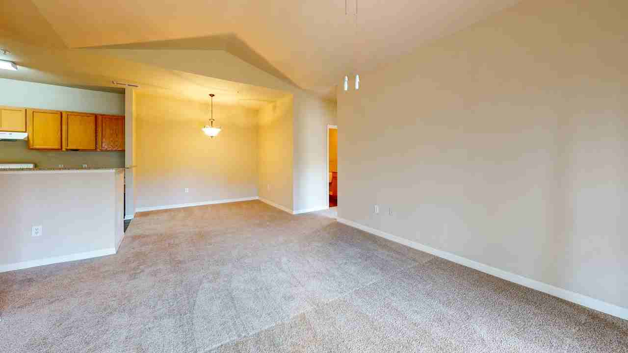 The Landings at Long Lake - Photo 4 of 23