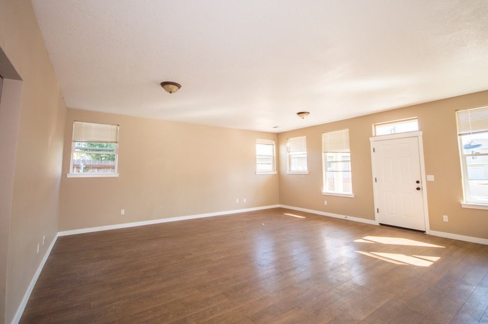 1110 Nw 27th St #1 - Photo 7 of 17