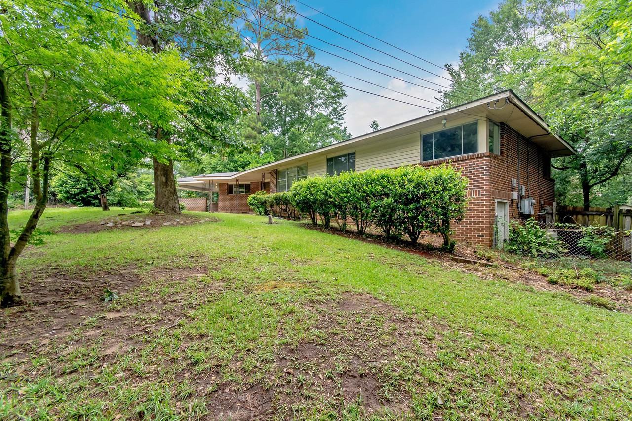 3105 Pelzer Ave #1 - Photo 4 of 37