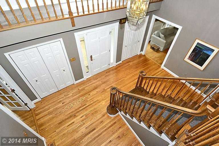 2914 Conne Mara Dr - Photo 2 of 4