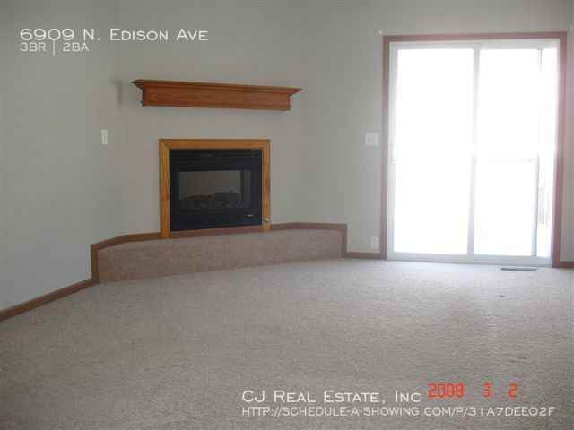 6909 N Edison Ave - Photo 2 of 3