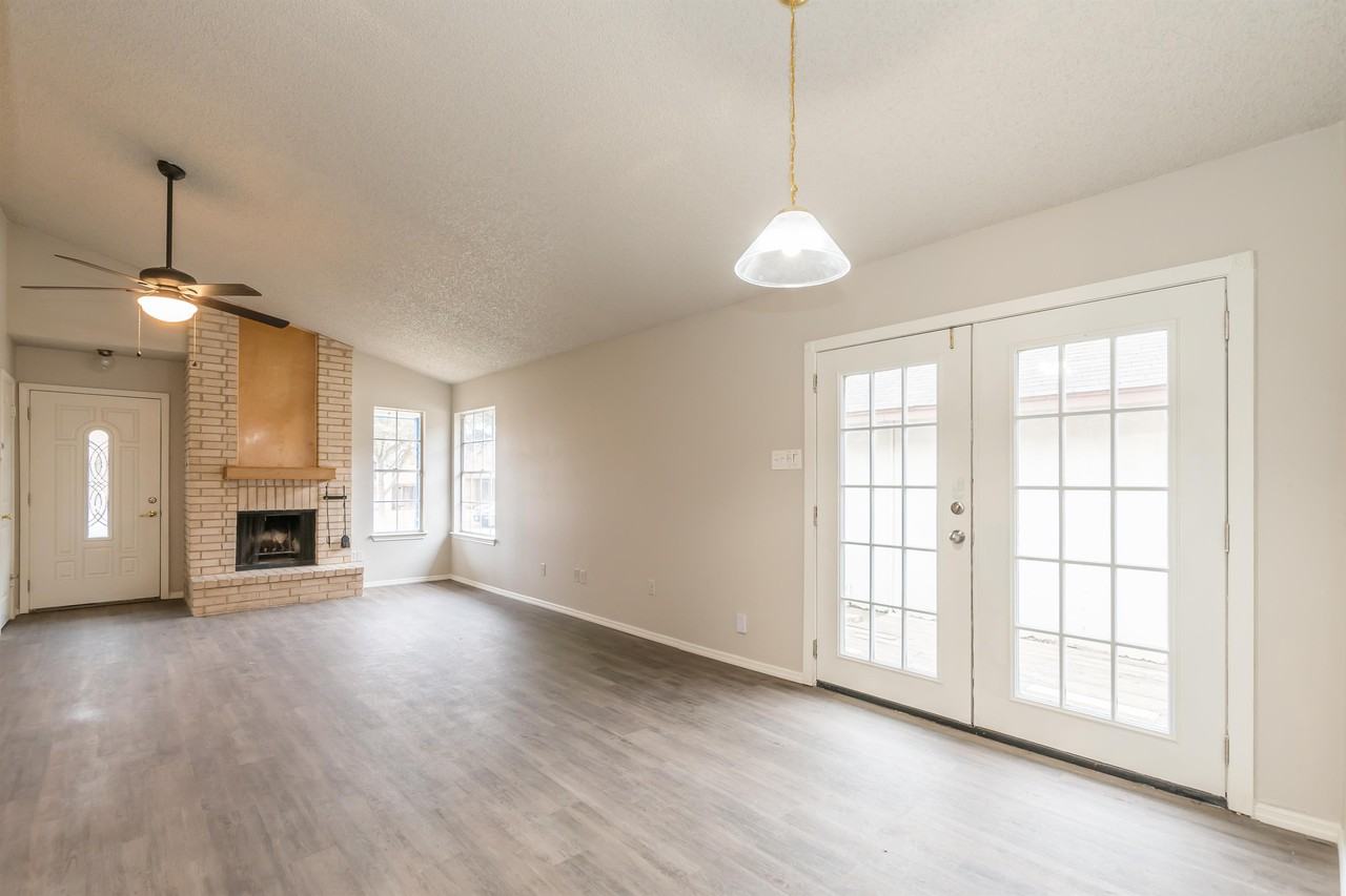 3518 Stoney Bluff St #1 - Photo 7 of 21