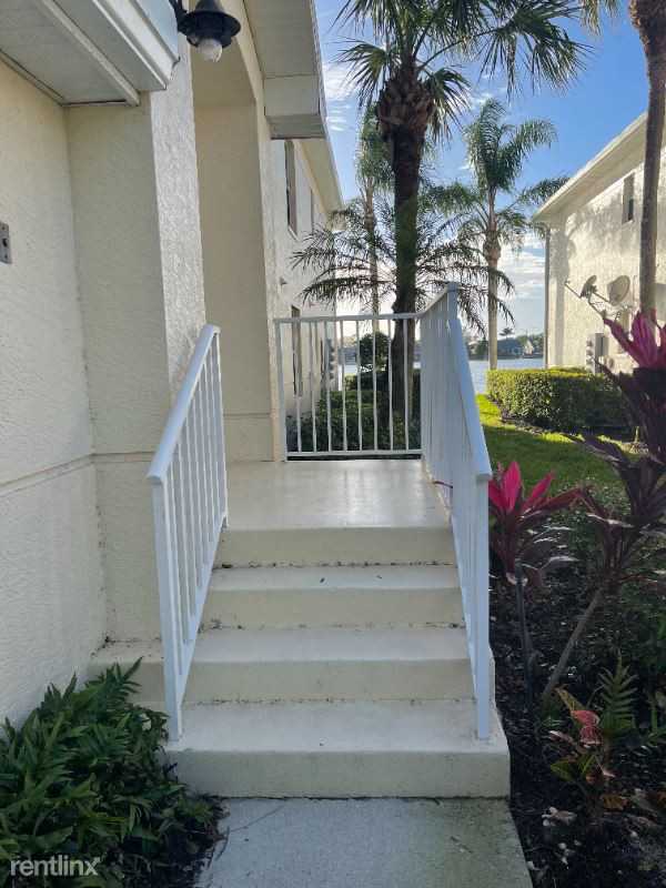 3320 3320 W Crown Pointe Blvd 202 - Photo 3 of 50