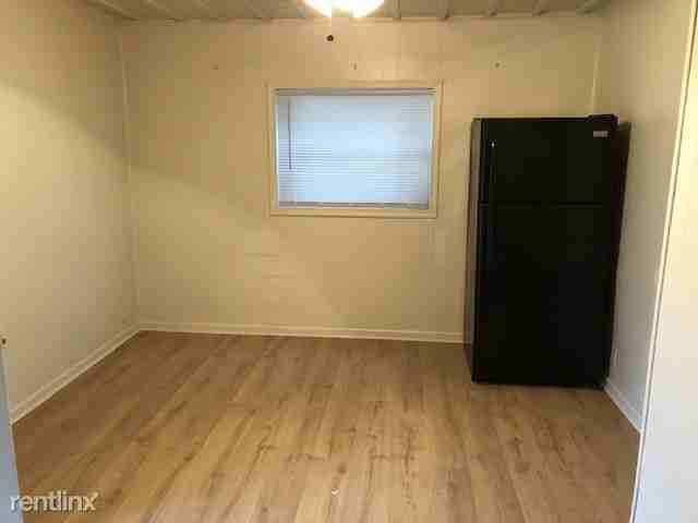 7020 Clayton Dr - Photo 2 of 10