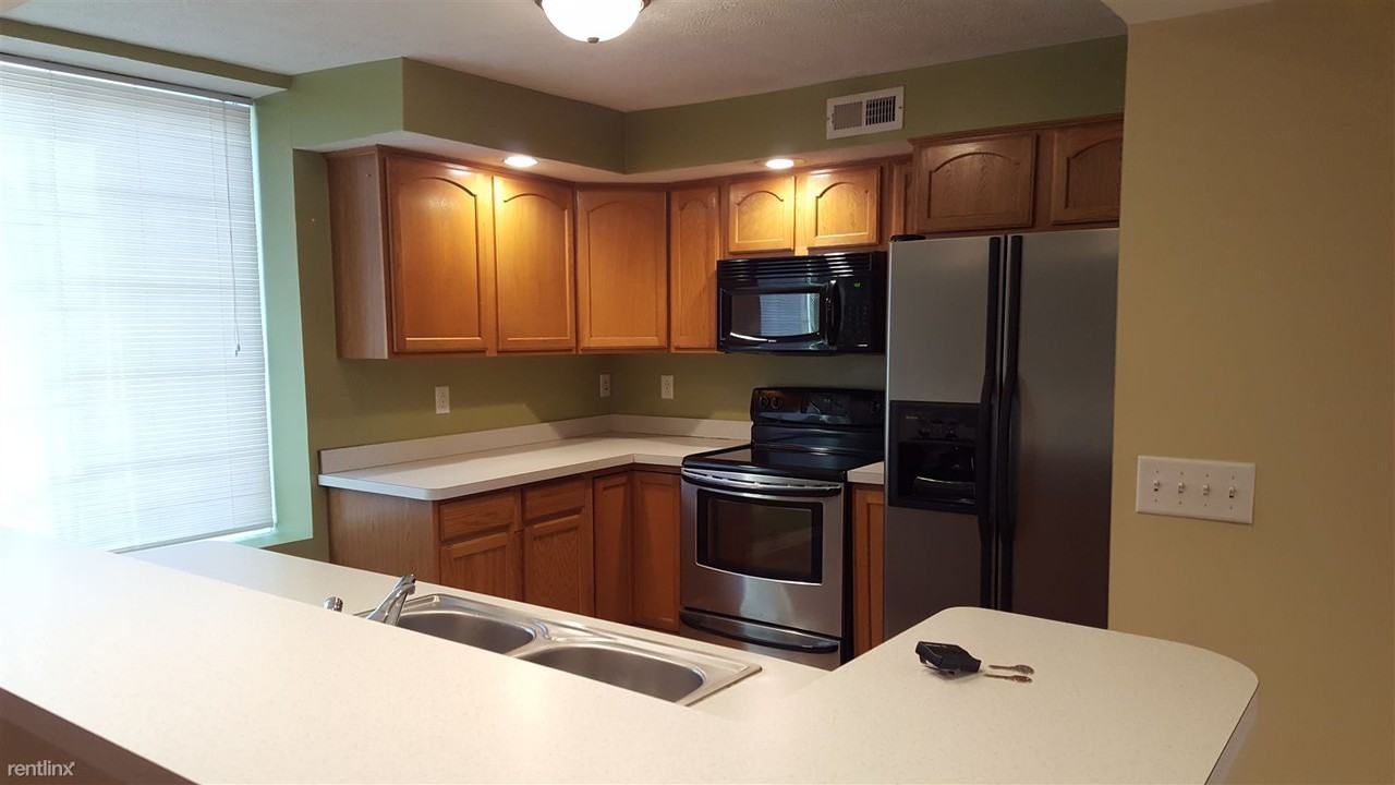 116 E Main St - Photo 2 of 6