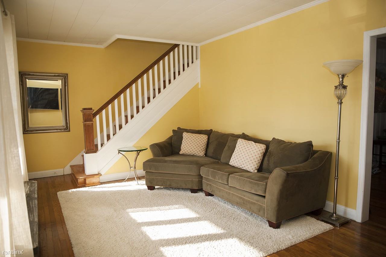 310 Powell Rd - Photo 3 of 23