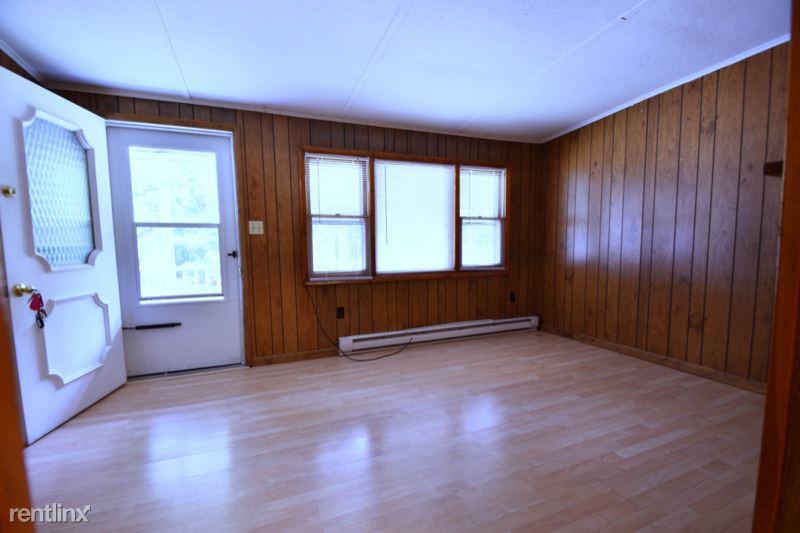 21 Oakwood Dr - Photo 3 of 10