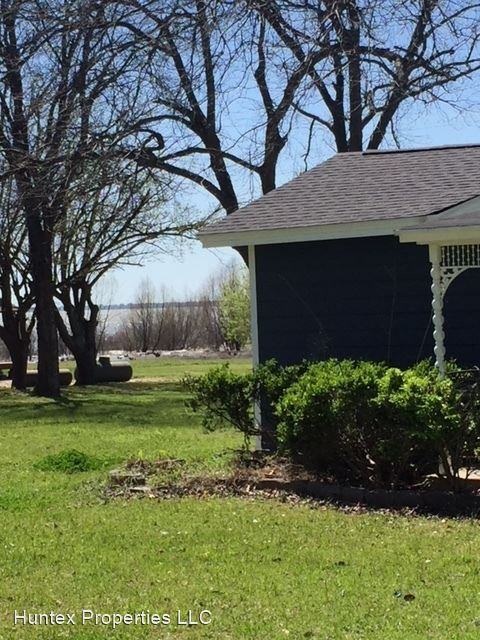 824 Briggs Blvd - Photo 2 of 18