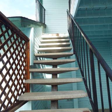 580 Timothy Way - Photo 2 of 11