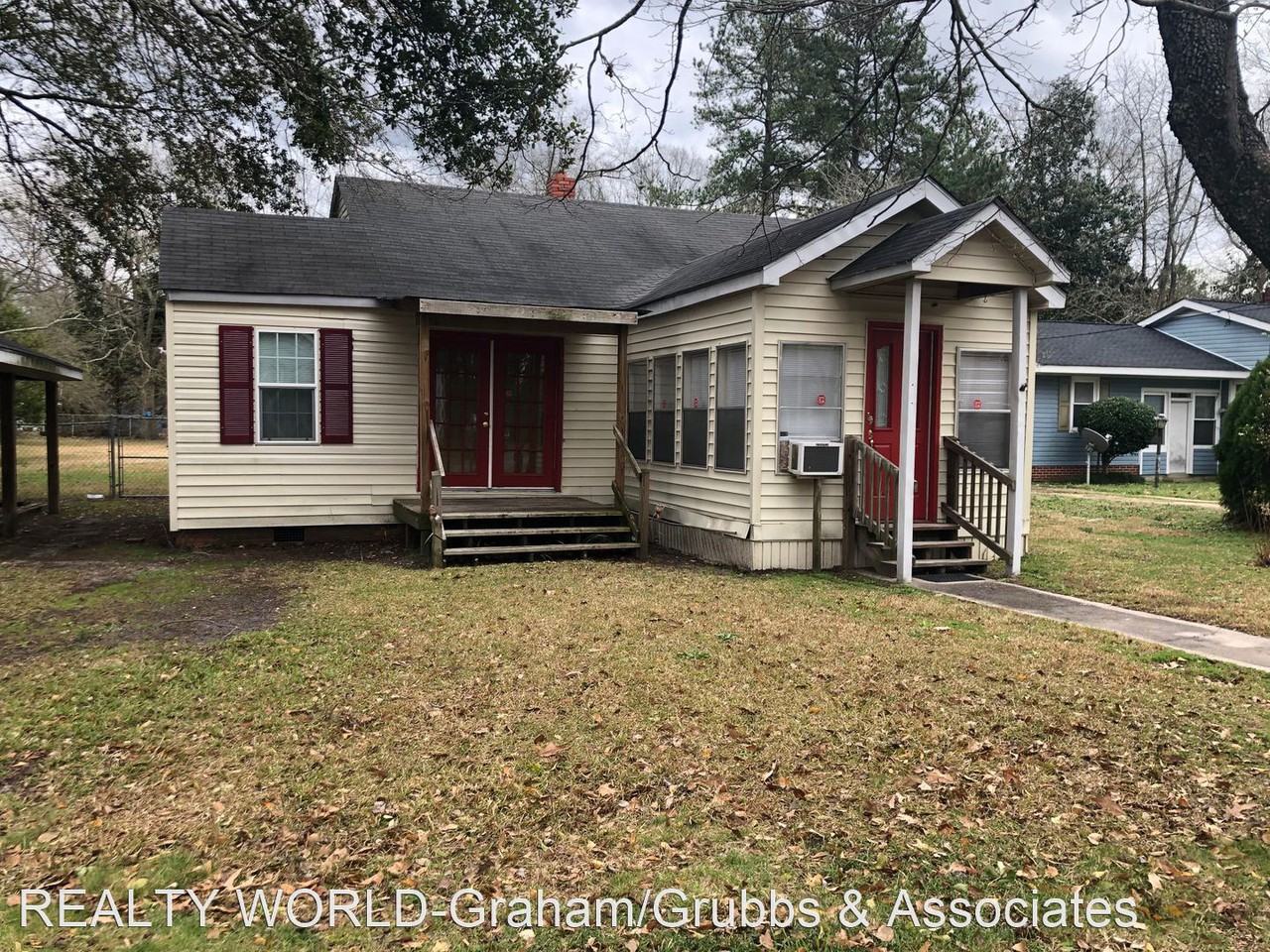 306 N Elm St - Photo 2 of 17