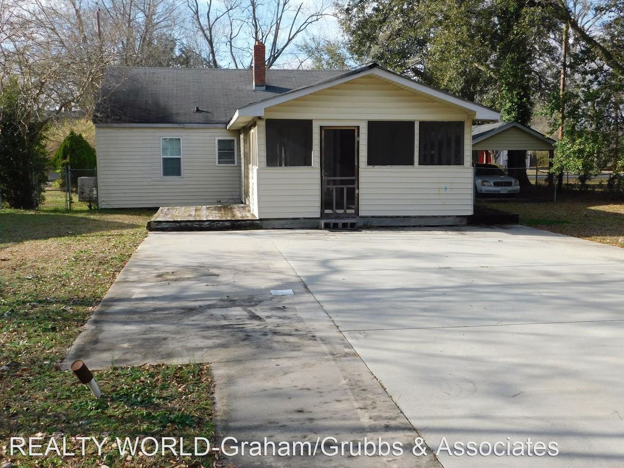 306 N Elm St - Photo 3 of 17