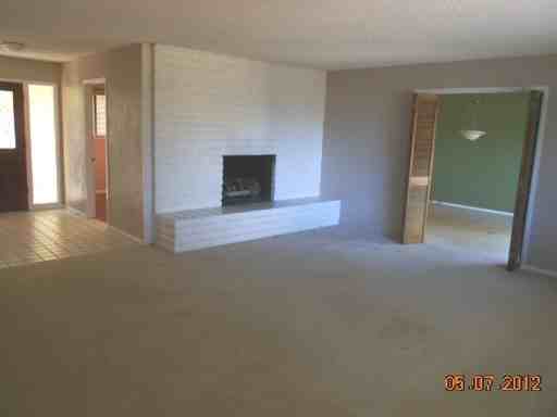 3074 Hermitage Rd - Photo 3 of 10