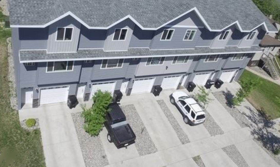 1122 19Th St N - Photo 2 of 13