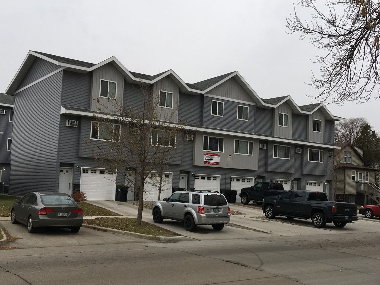 1122 19Th St N - Photo 4 of 13