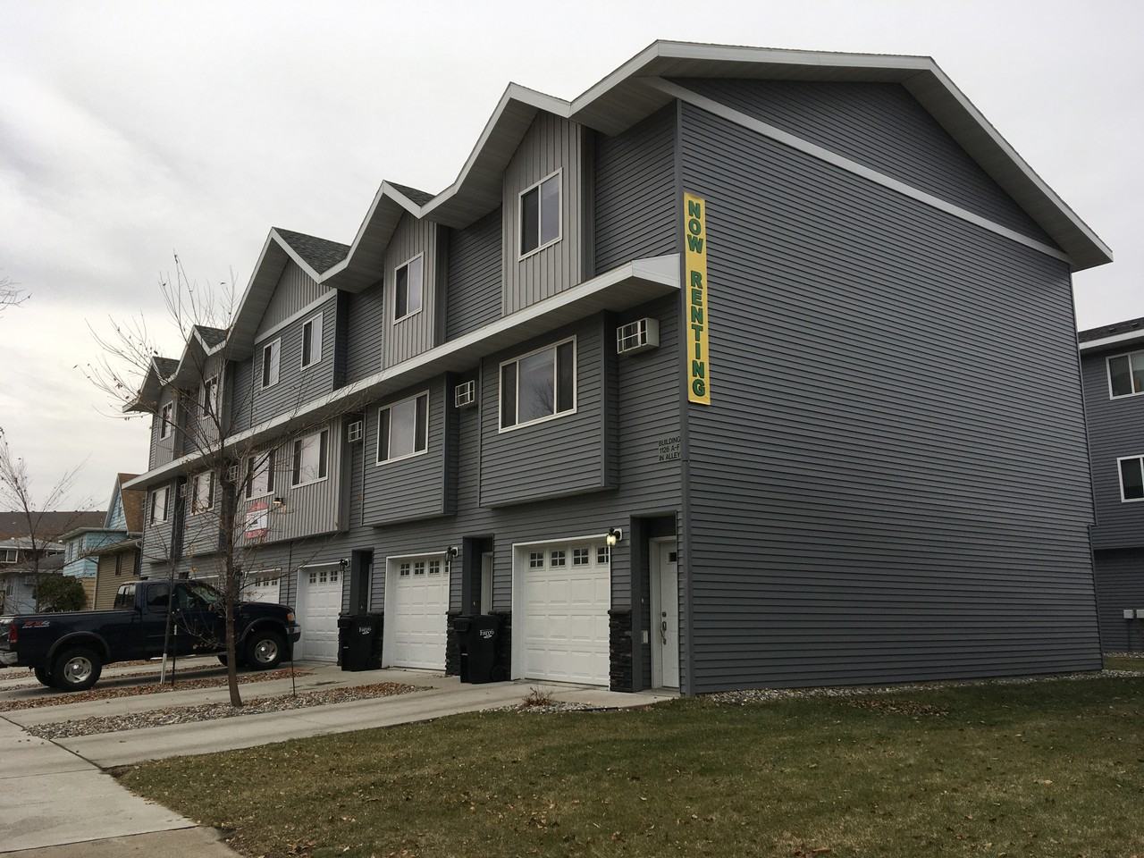 1122 19Th St N - Photo 5 of 13