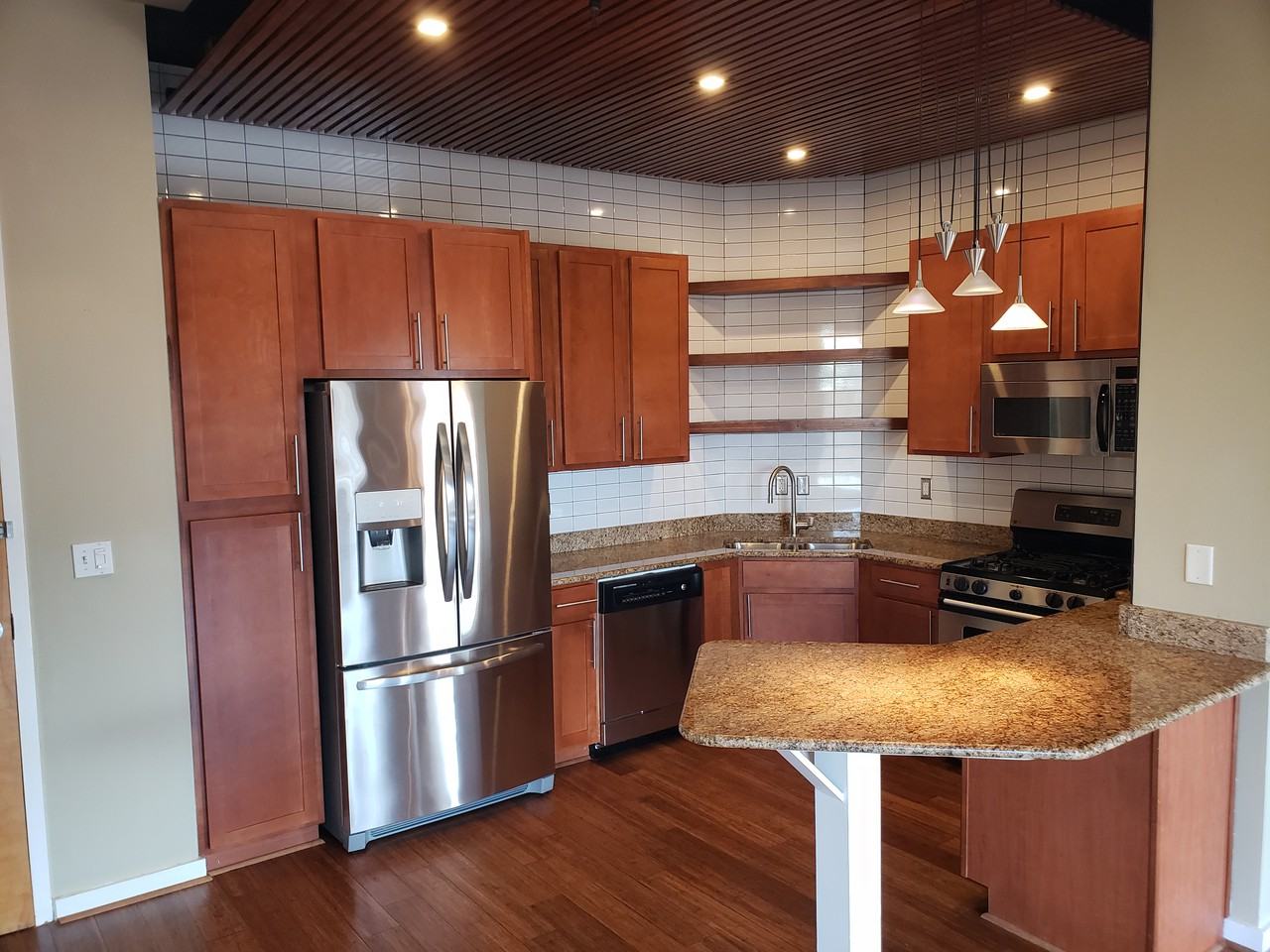 395 Central Park Pl Ne #510